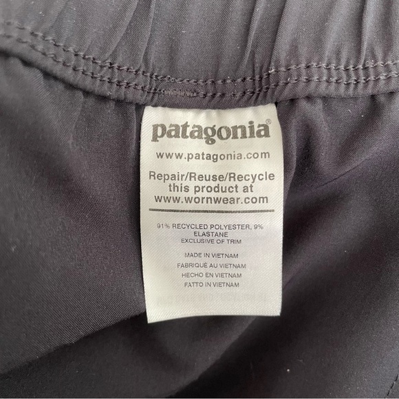 Patagonia Women's Black Fleetwith Dress - Picture 7 of 11